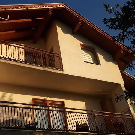בית נופש Sarajevo Holiday Home